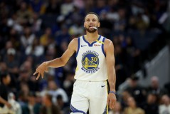 詹姆斯与库里NBA实力大比拼：篮球圈的激辩焦点